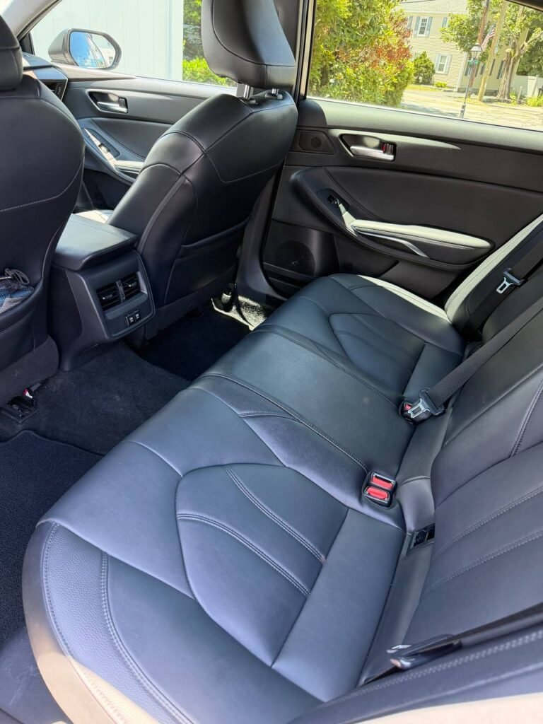 Interior car detailing - Providence RI | Deelway Mobile Detailing