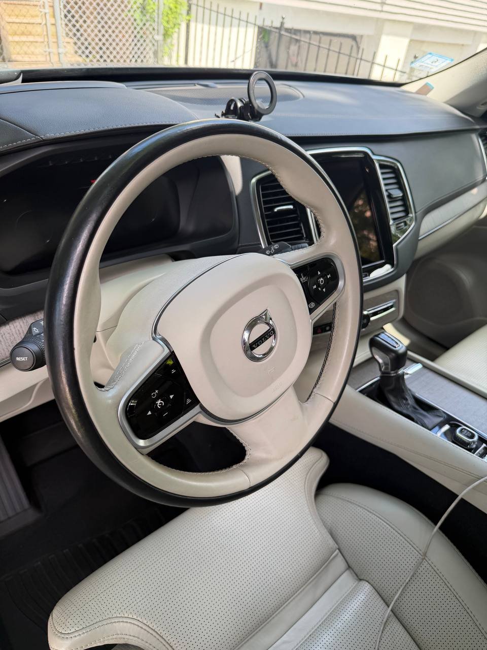 Volvo XC90 leather interior after detail — mobile detailing Norfolk County MA